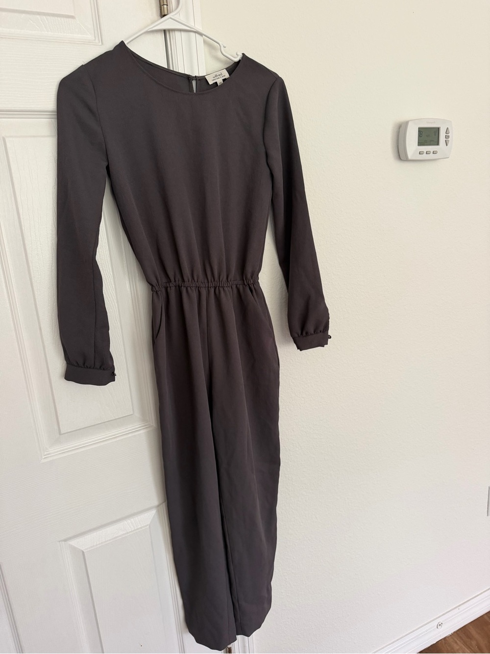 Aritzia Wilfred Ecoulement Crepe Jumpsuit Charcoal Gray XXS Long Sleeve